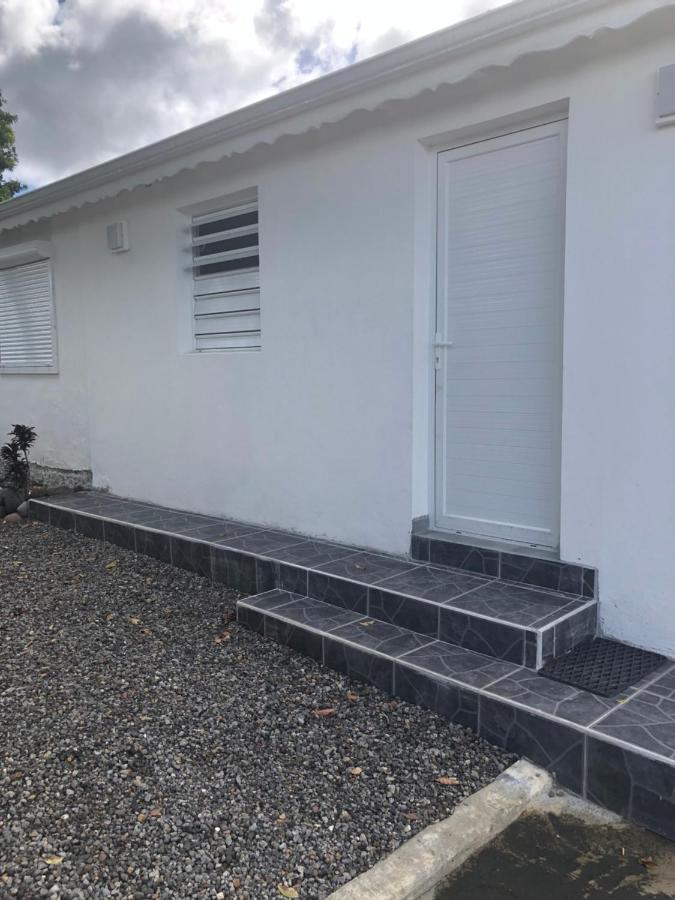 Chambres D'Hote Belcourt 1 Baie-Mahault Exterior photo